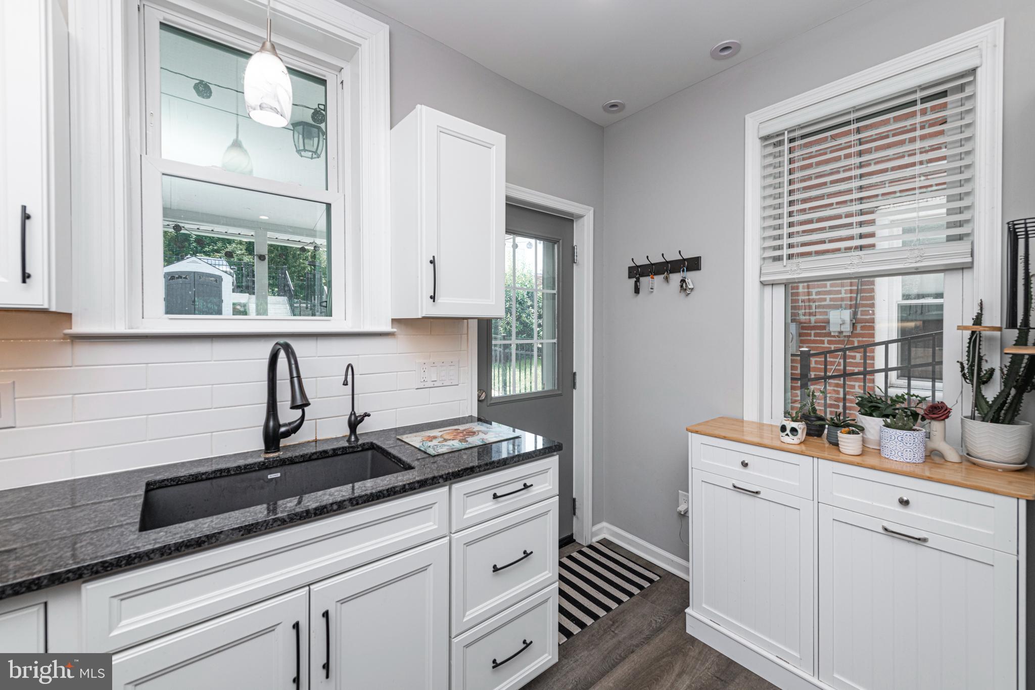 394 WASHINGTON AVENUE