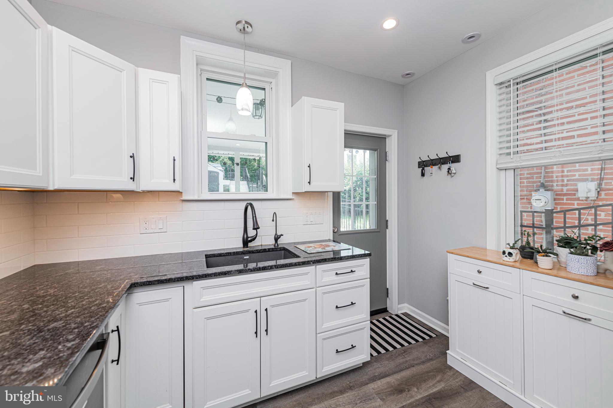 394 WASHINGTON AVENUE