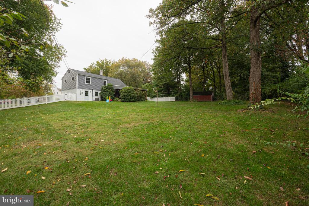 32 ROSSITER AVENUE