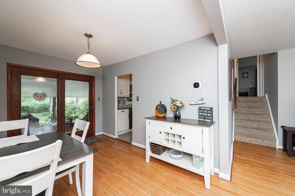 32 ROSSITER AVENUE