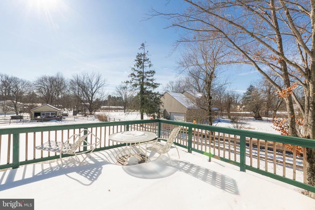 878 VALLEY FORGE ROAD