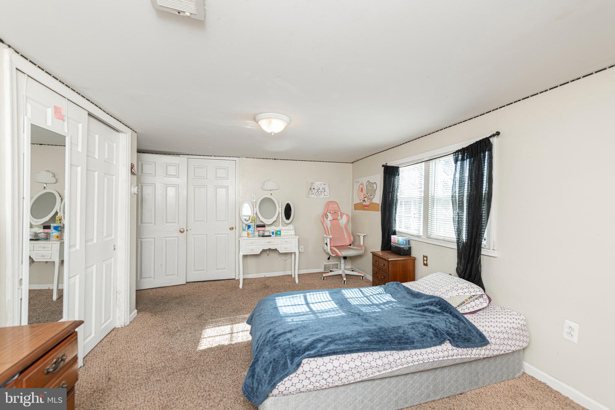 878 VALLEY FORGE ROAD