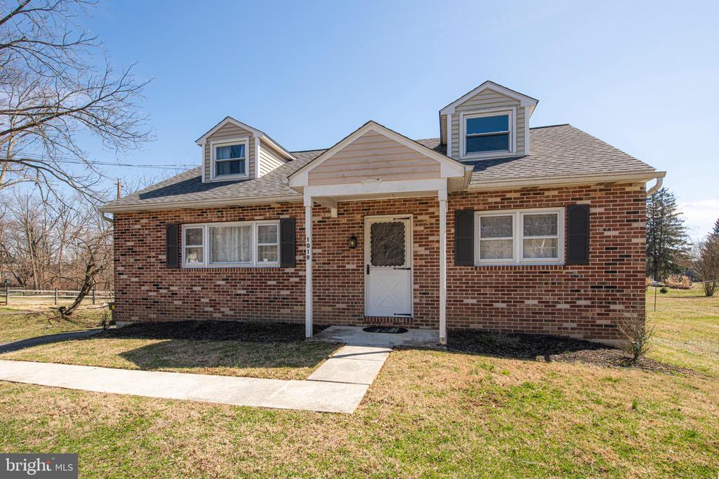 1019 HARES HILL ROAD