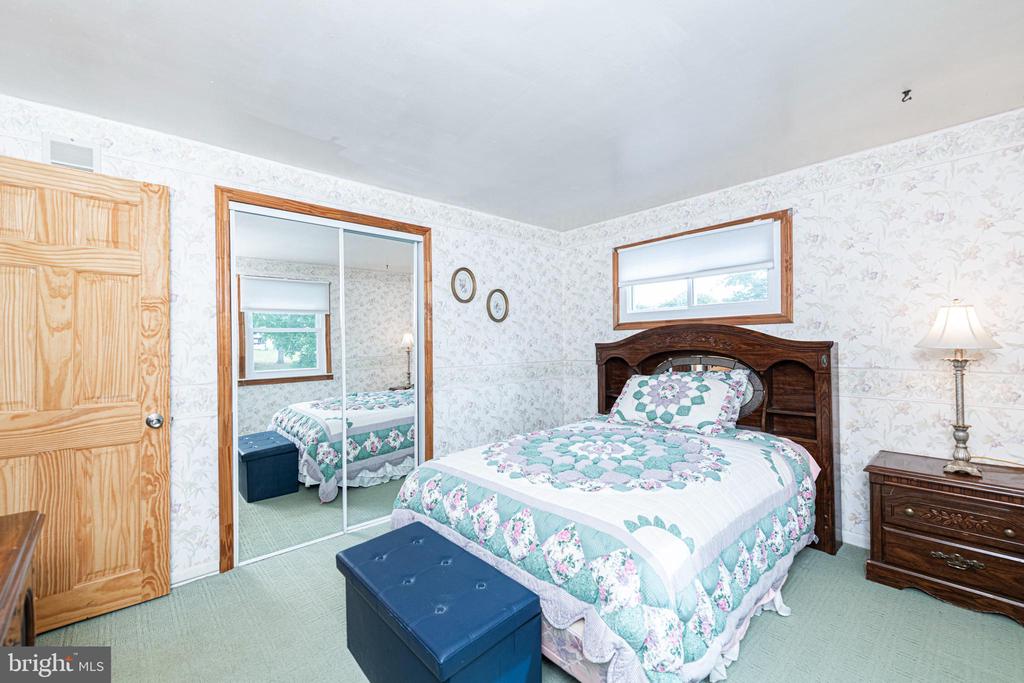 39 ROSSITER AVENUE