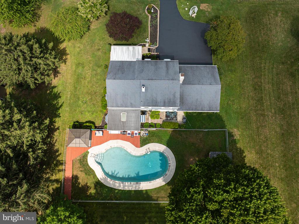 39 ROSSITER AVENUE