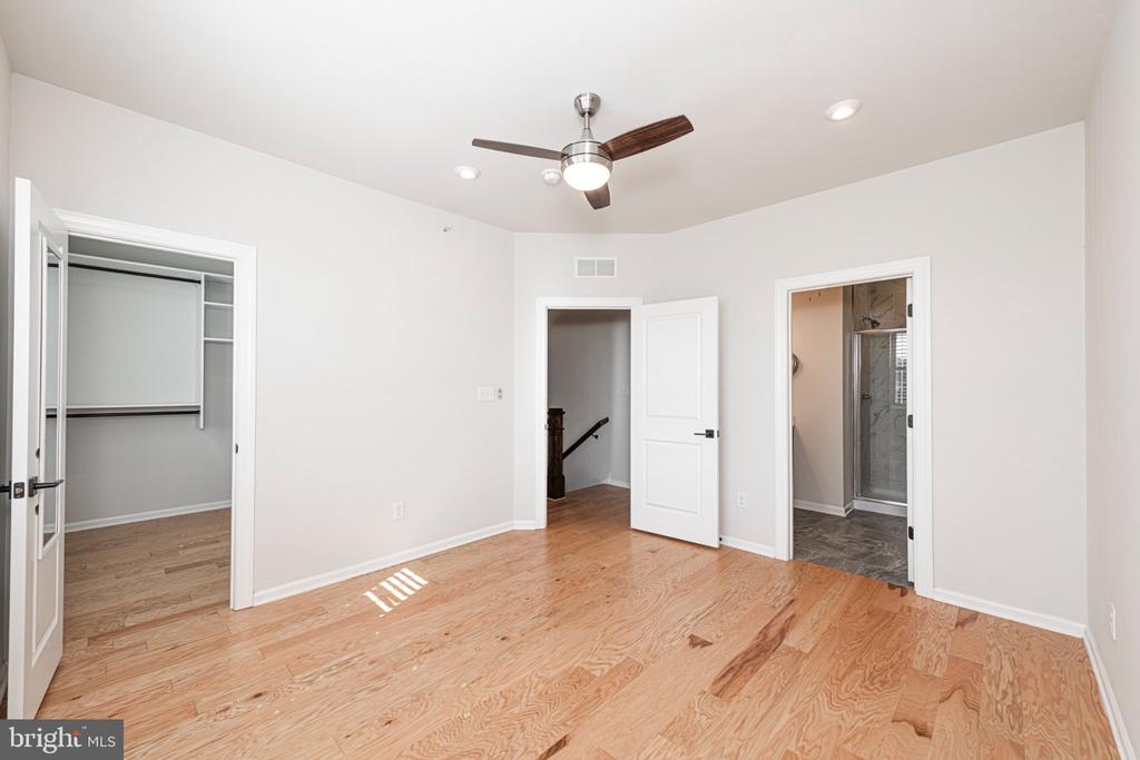139 SMITHWORKS BOULEVARD Unit: 20