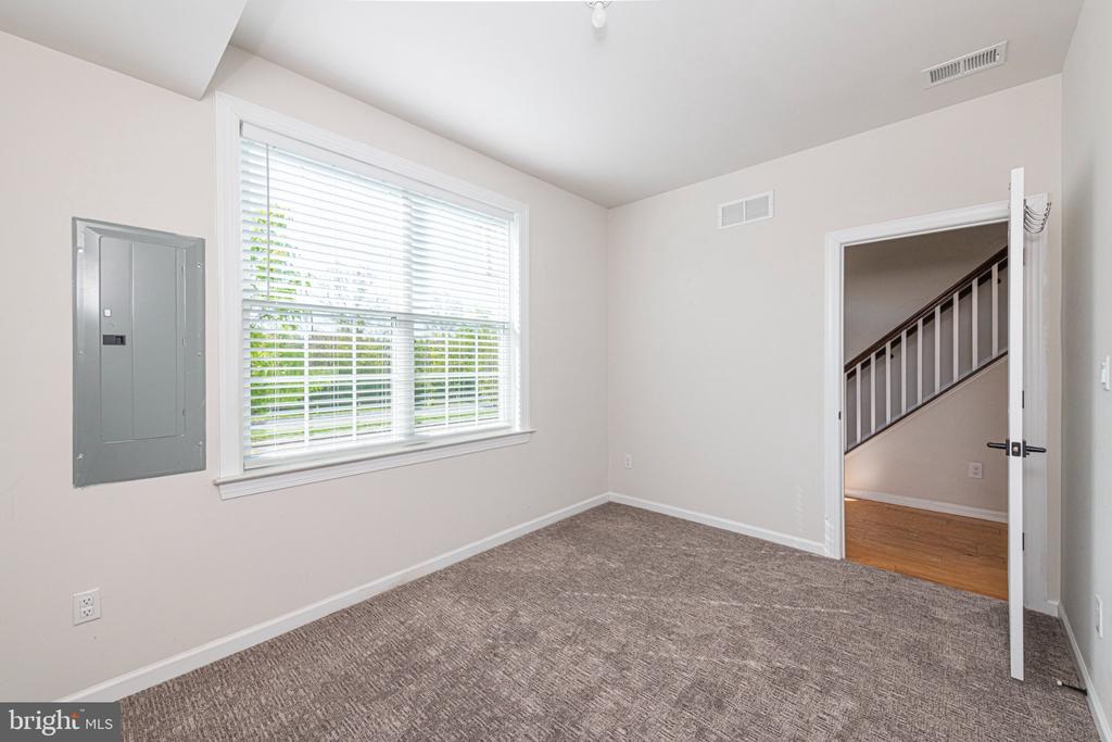 139 SMITHWORKS BOULEVARD Unit: 20