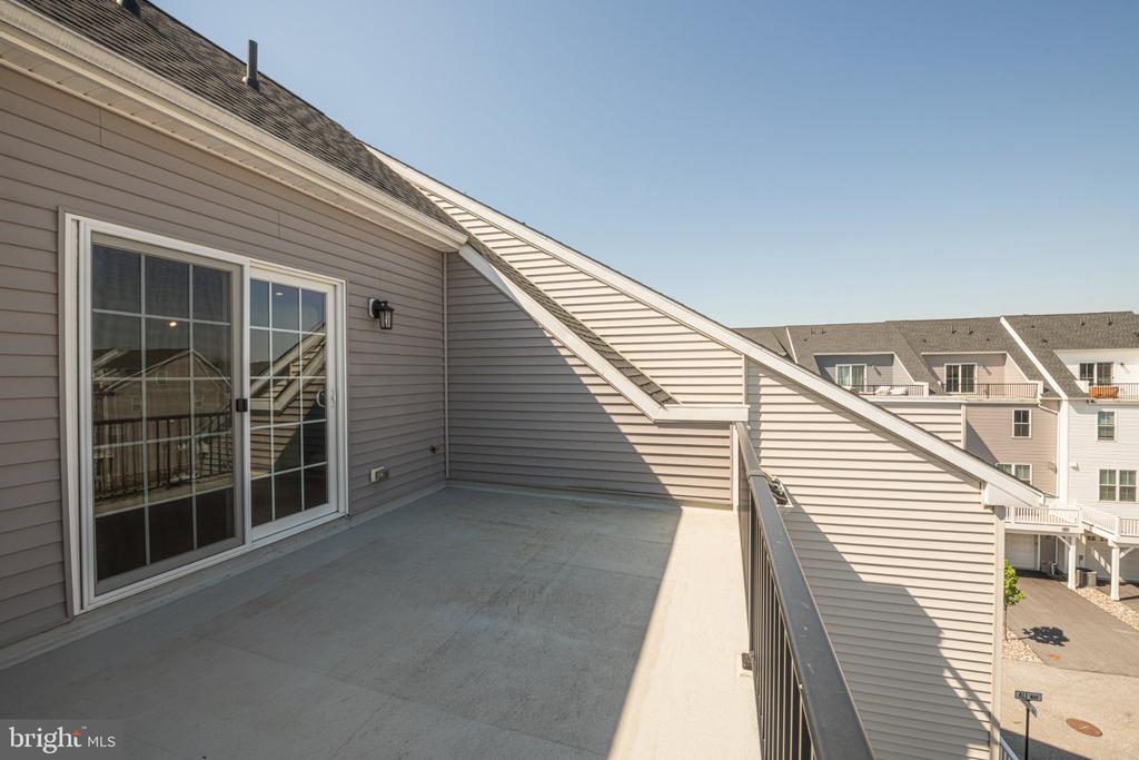 139 SMITHWORKS BOULEVARD Unit: 20