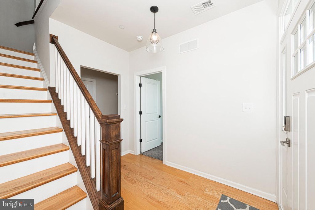 139 SMITHWORKS BOULEVARD Unit: 20