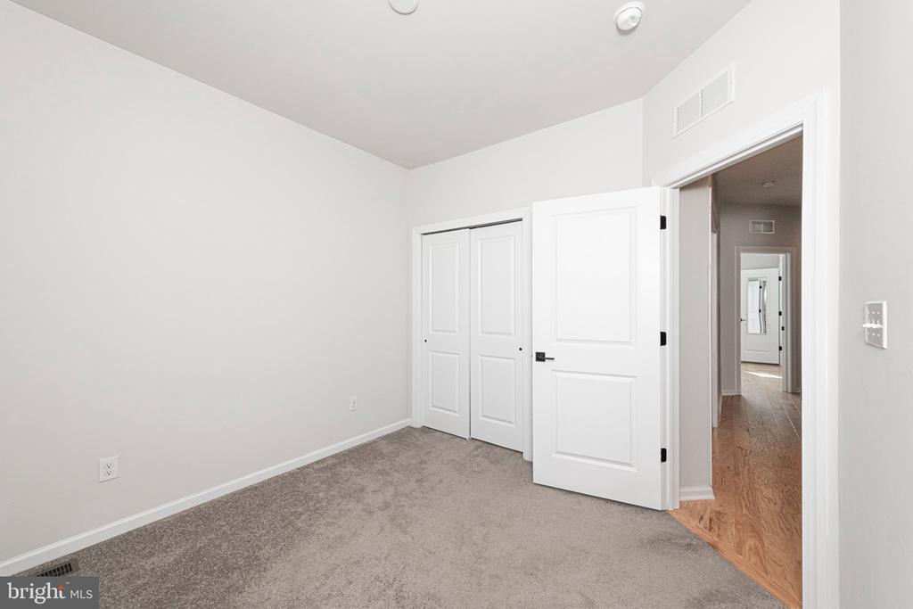 139 SMITHWORKS BOULEVARD Unit: 20