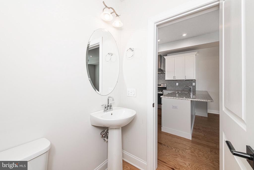139 SMITHWORKS BOULEVARD Unit: 20