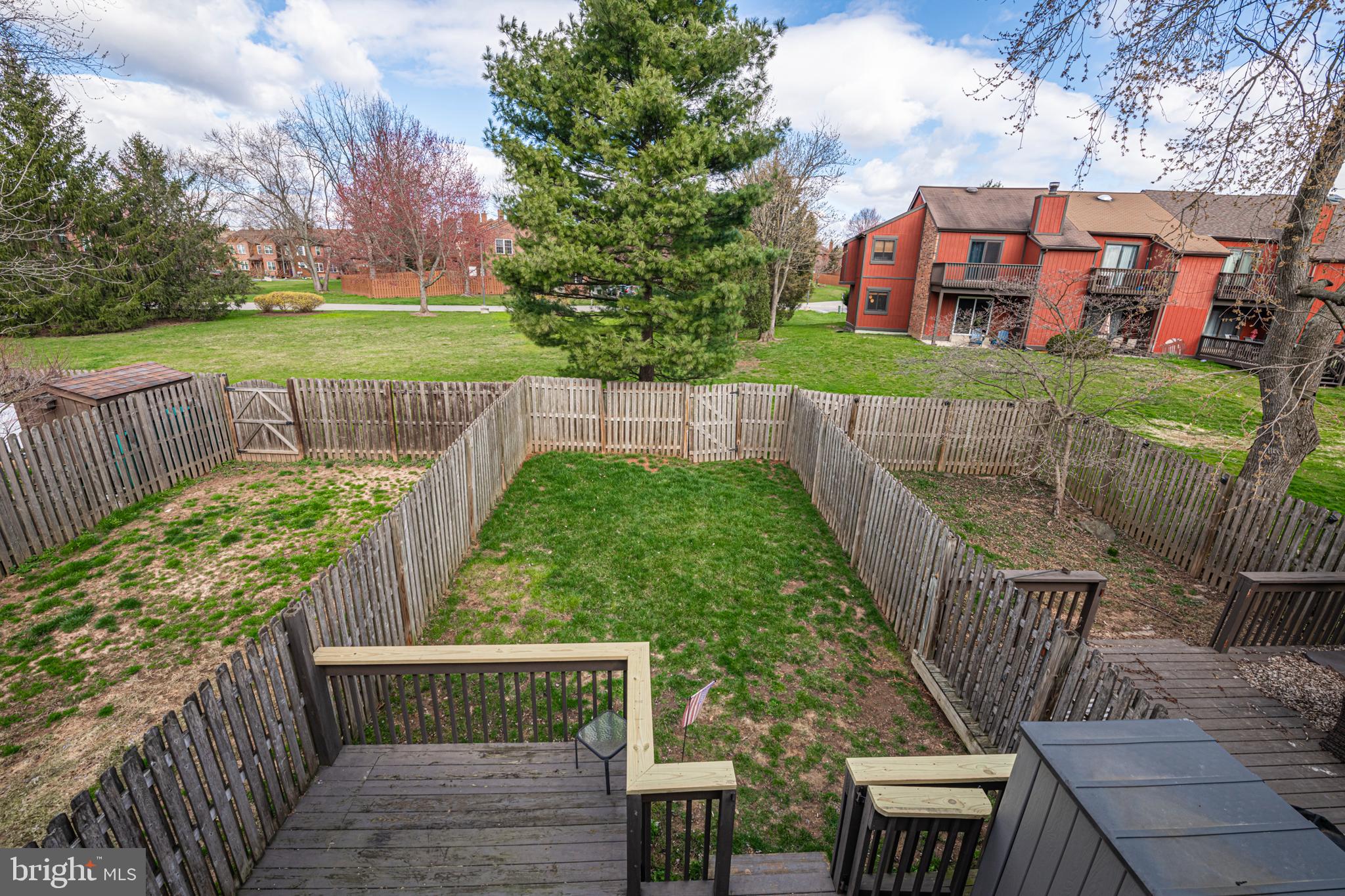 109 SYCAMORE COURT