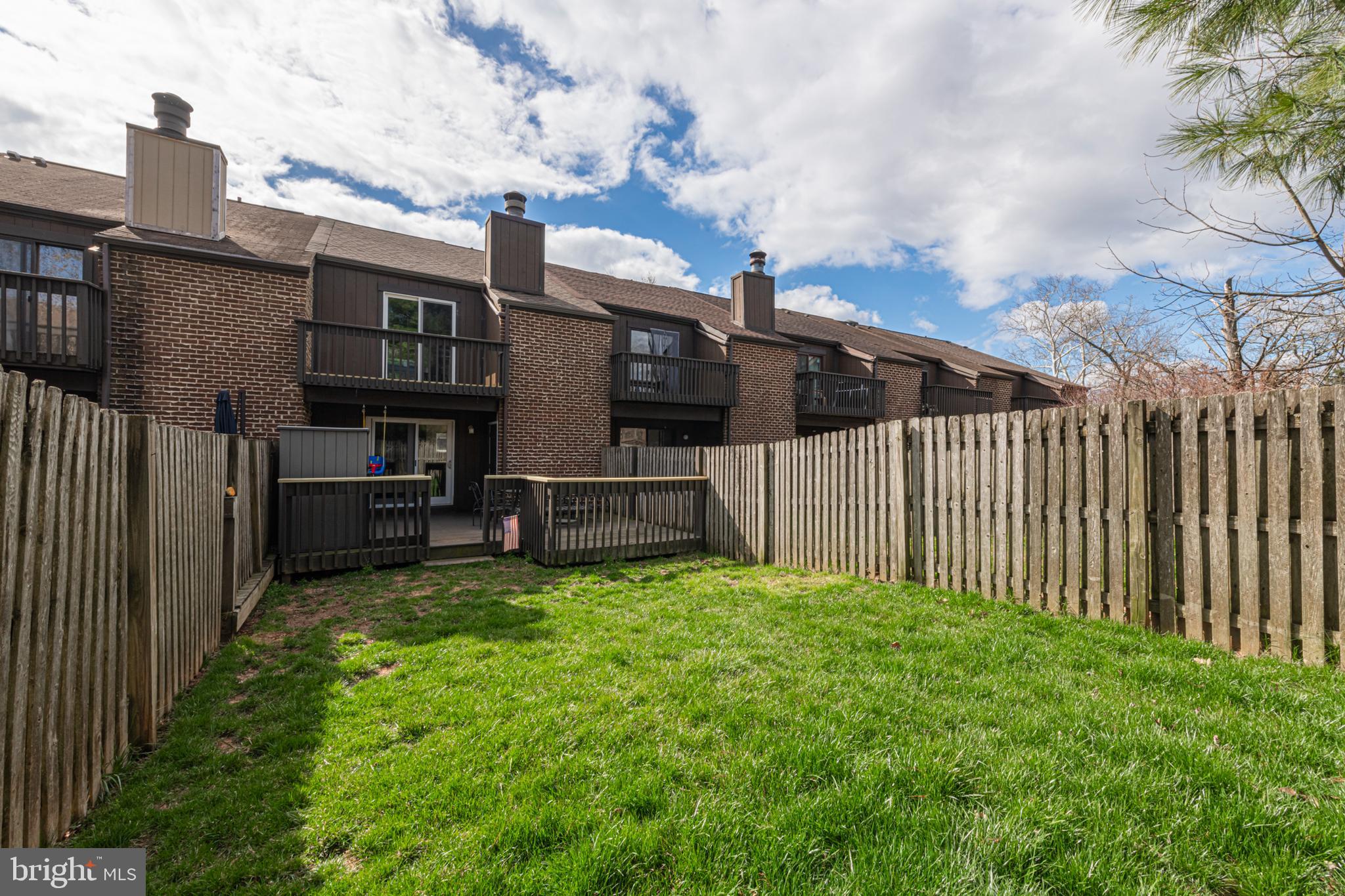 109 SYCAMORE COURT