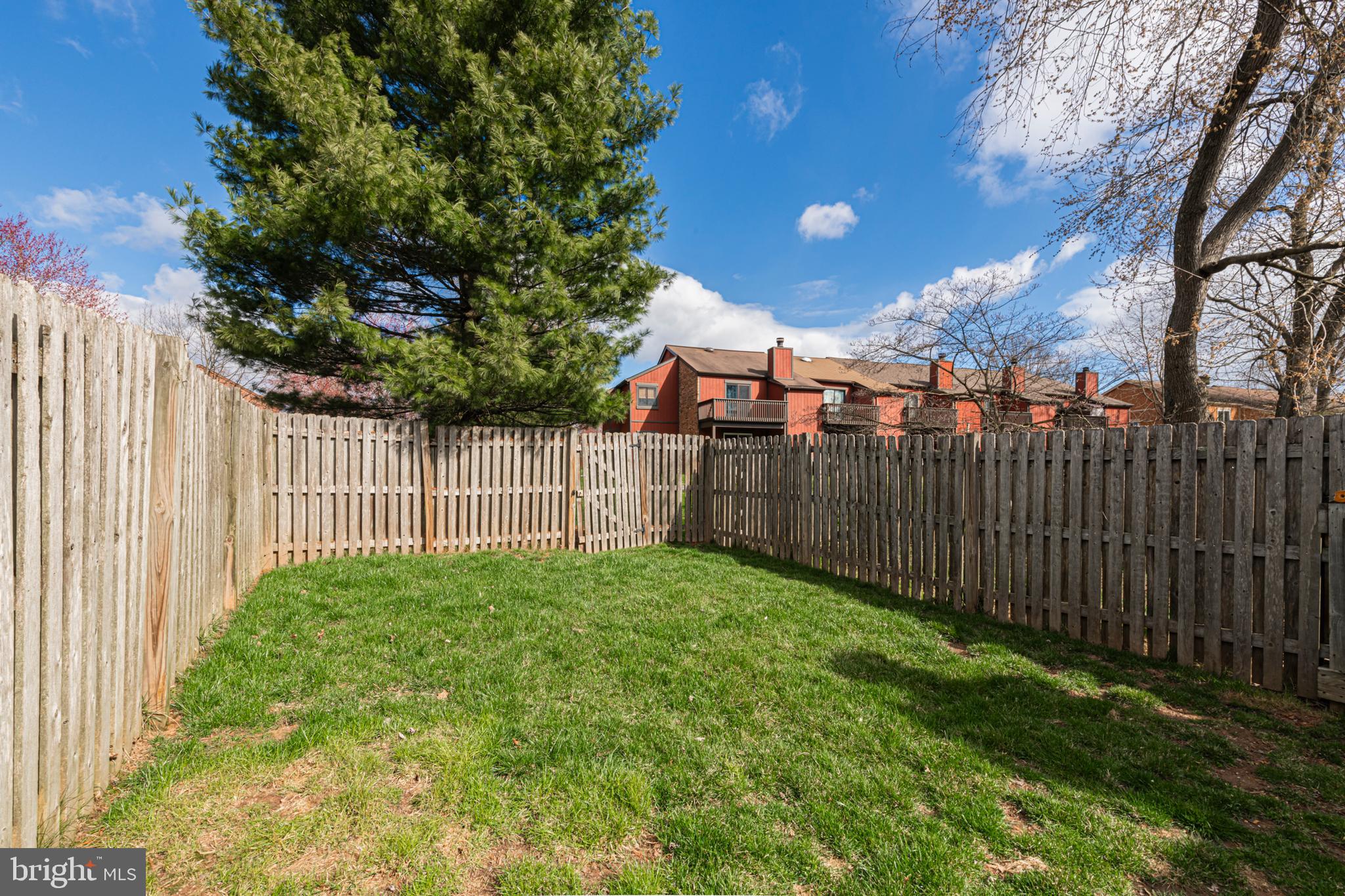 109 SYCAMORE COURT