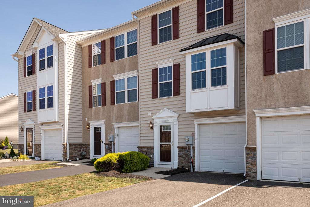 115 SANDPIPER COURT