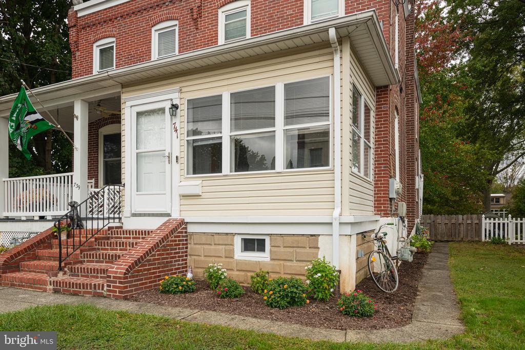 741 WALNUT STREET