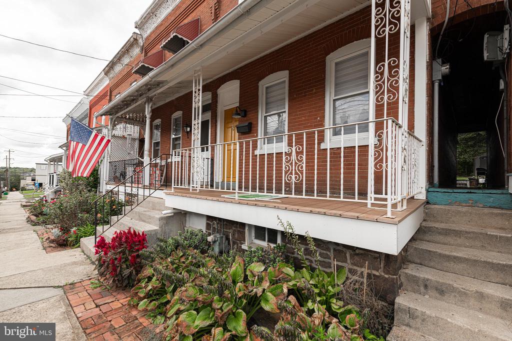263 WASHINGTON STREET