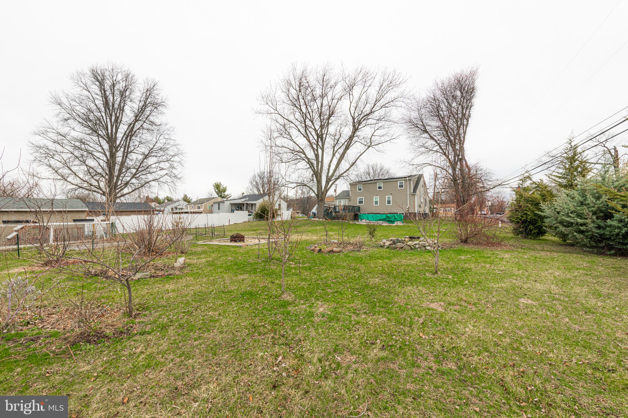 1720 FARMINGTON AVENUE