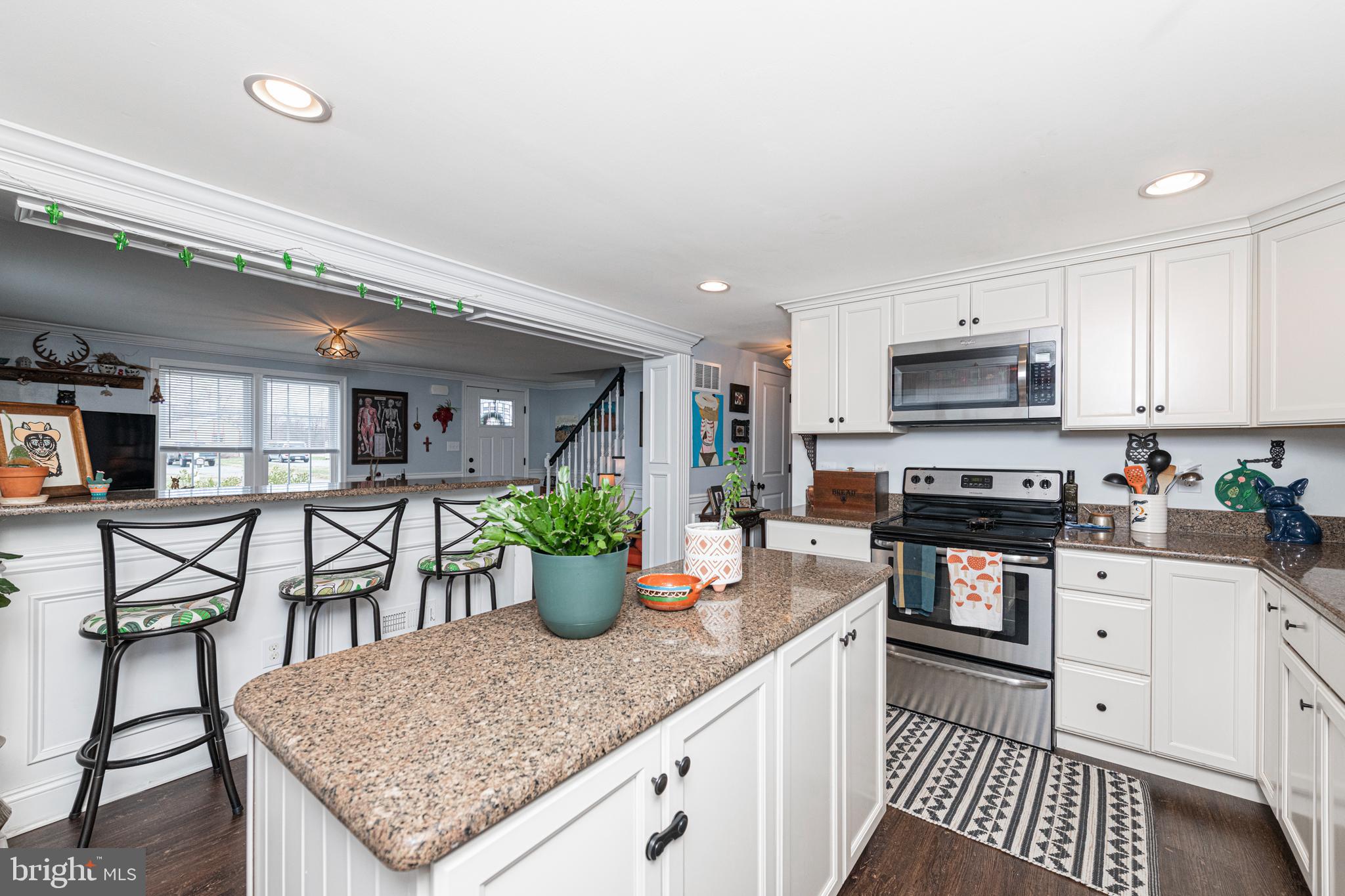 1720 FARMINGTON AVENUE