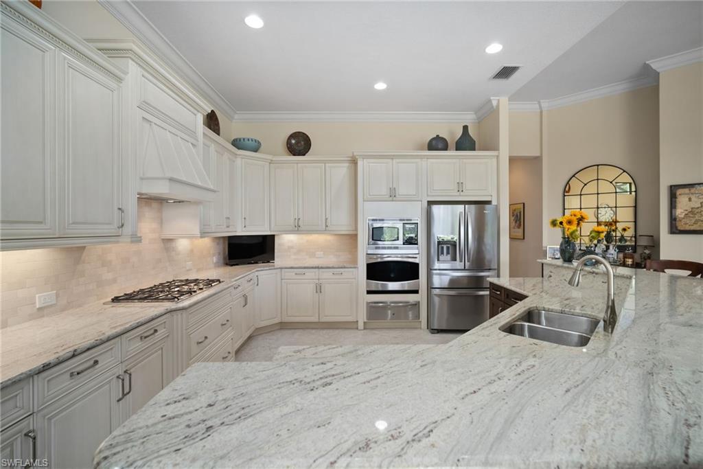 6692 Costa CIR