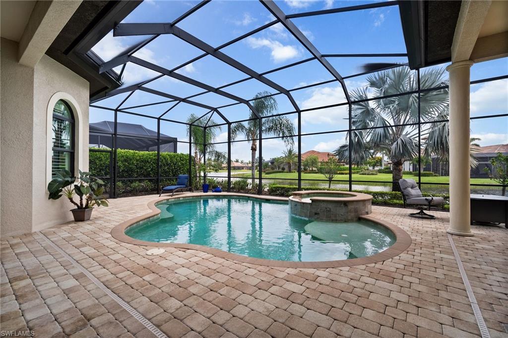 6692 Costa CIR