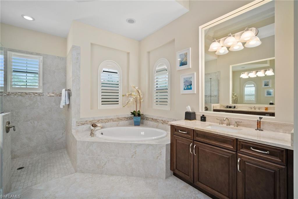 6692 Costa CIR