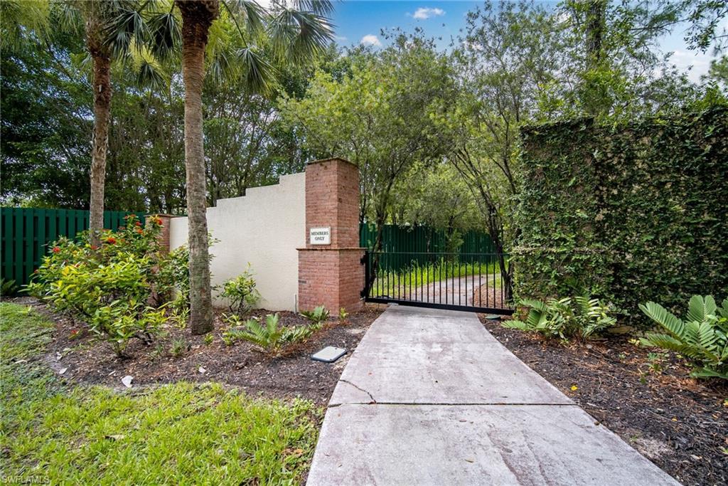 4497 Club Estates DR