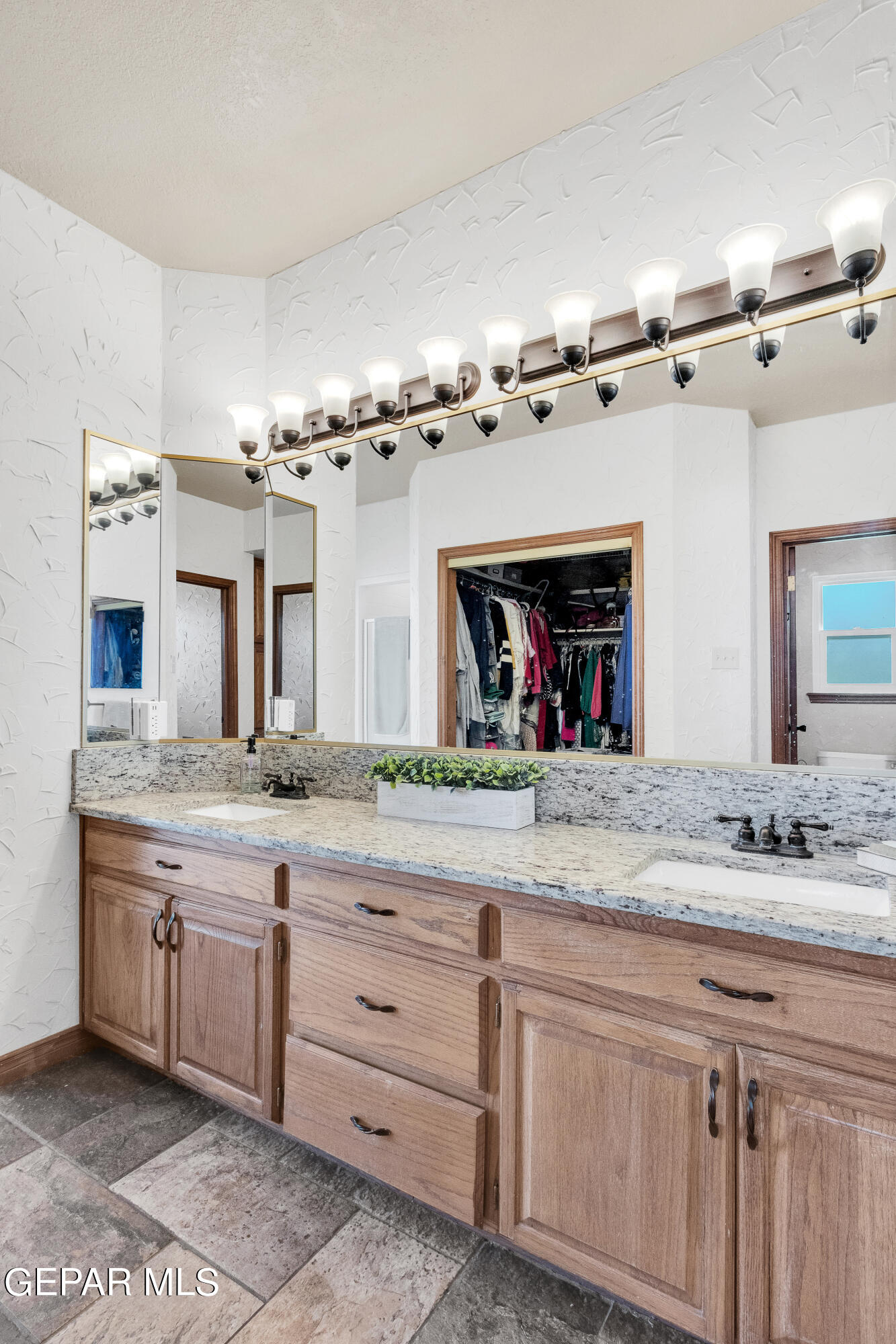 1212 Cerrito Grande Lane