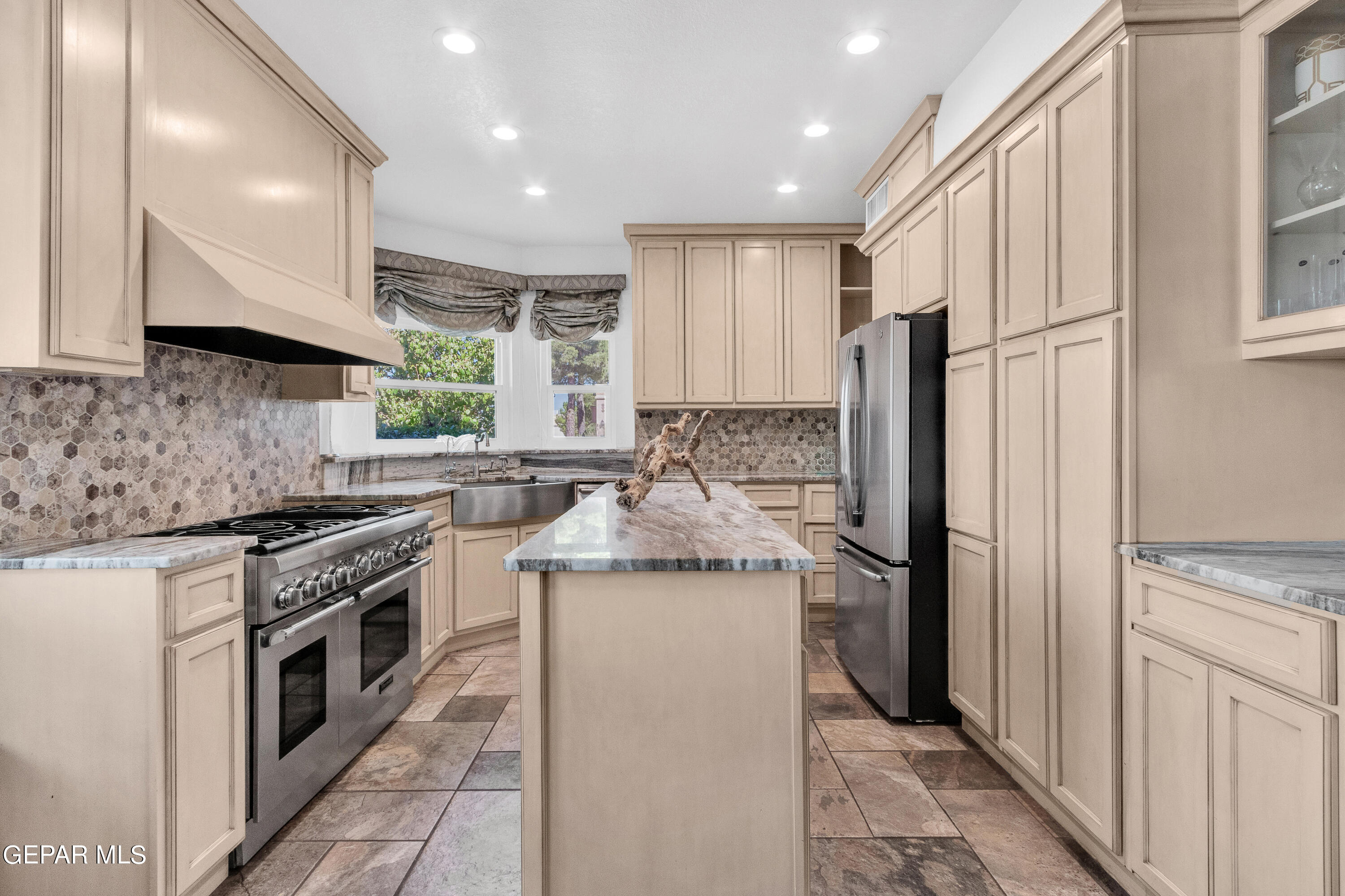 1212 Cerrito Grande Lane