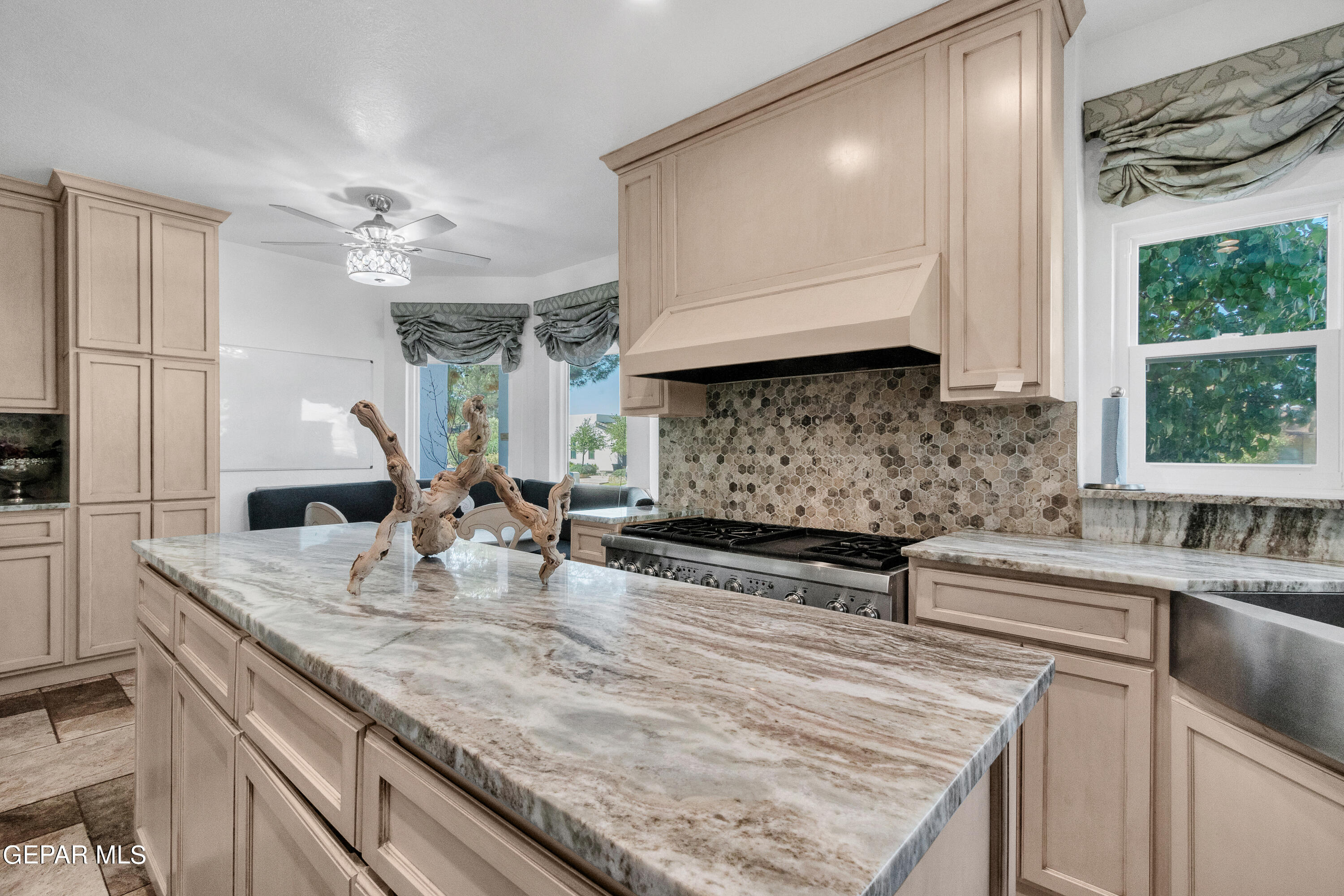 1212 Cerrito Grande Lane