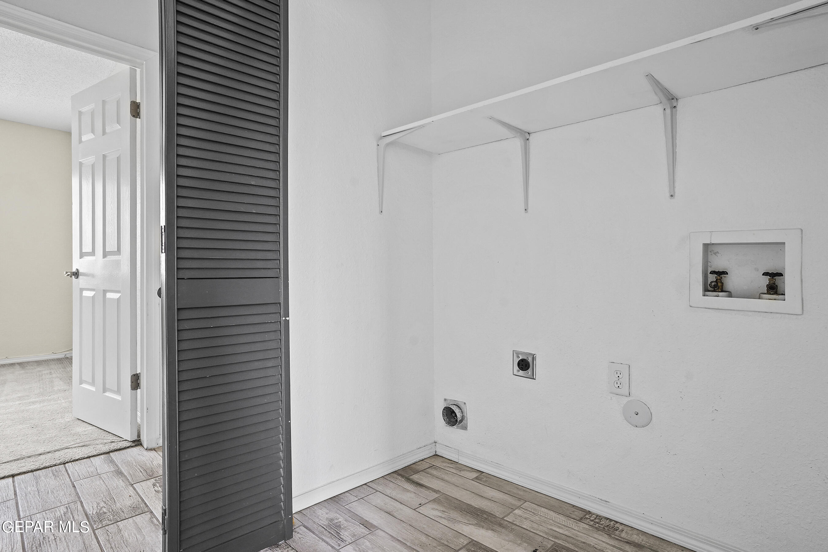 14044 PETER NOYES Drive