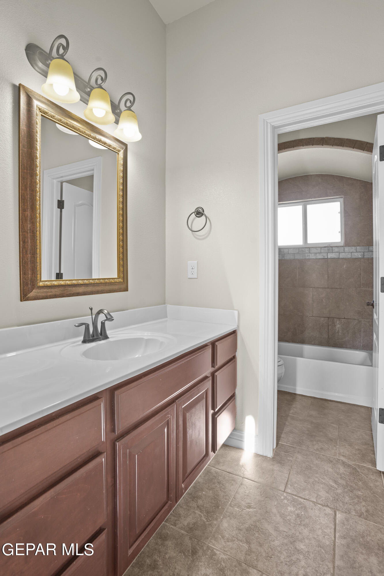 5565 Mike Vane Drive