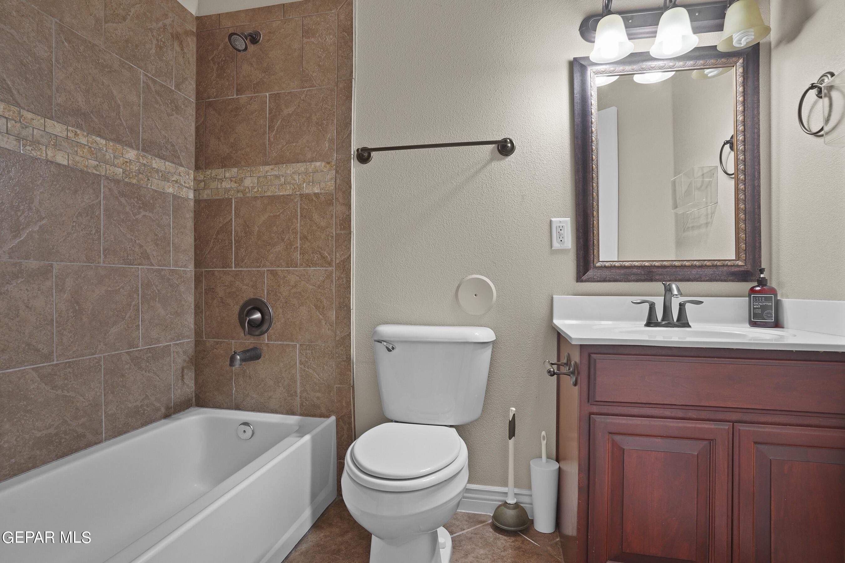 5565 Mike Vane Drive