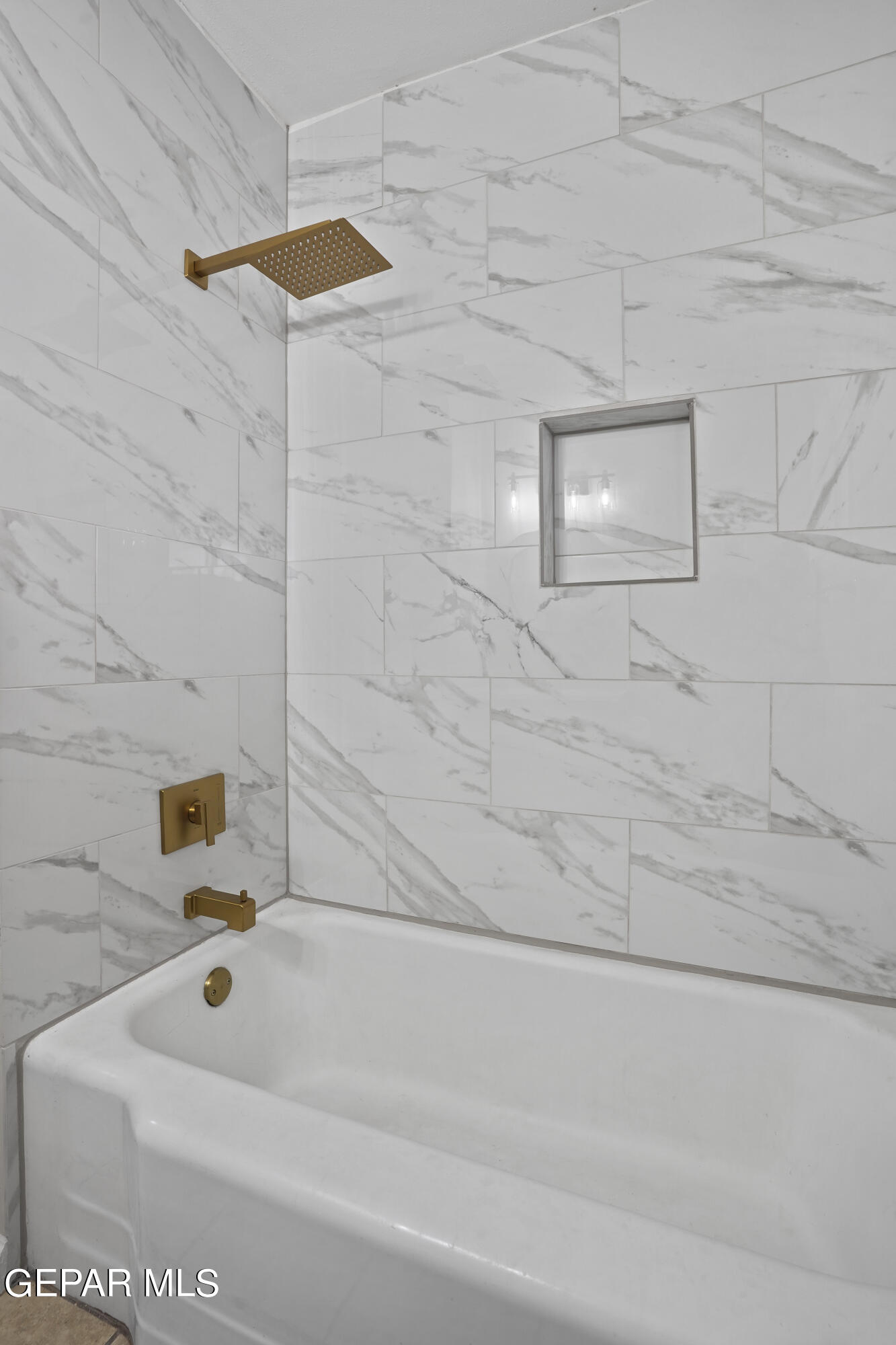 5213 MARCILLUS Avenue