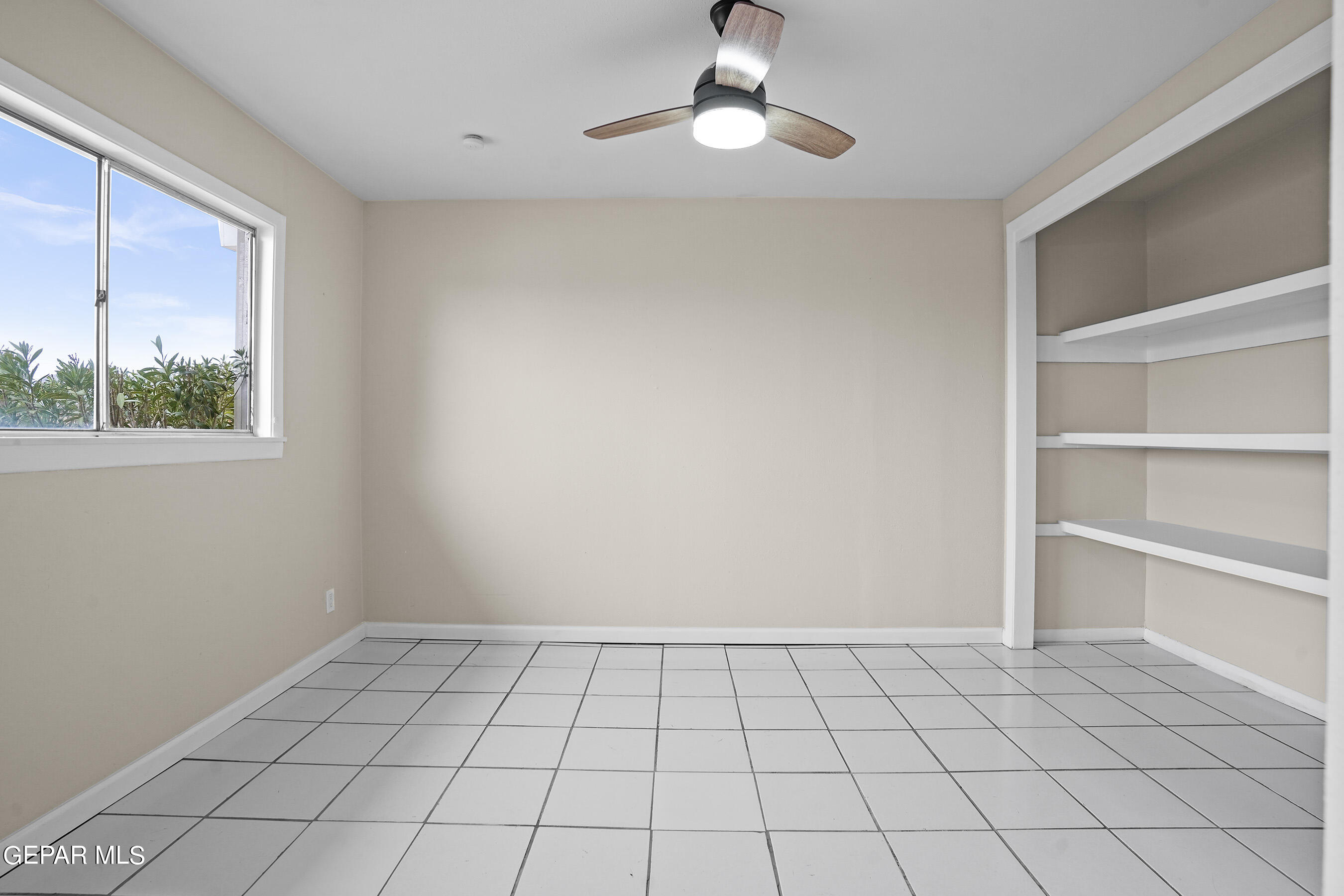 5213 MARCILLUS Avenue