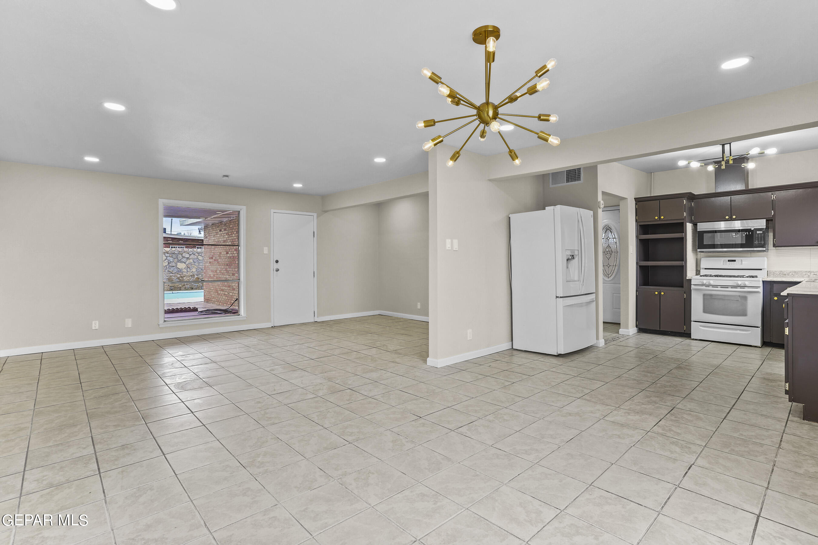 5213 MARCILLUS Avenue