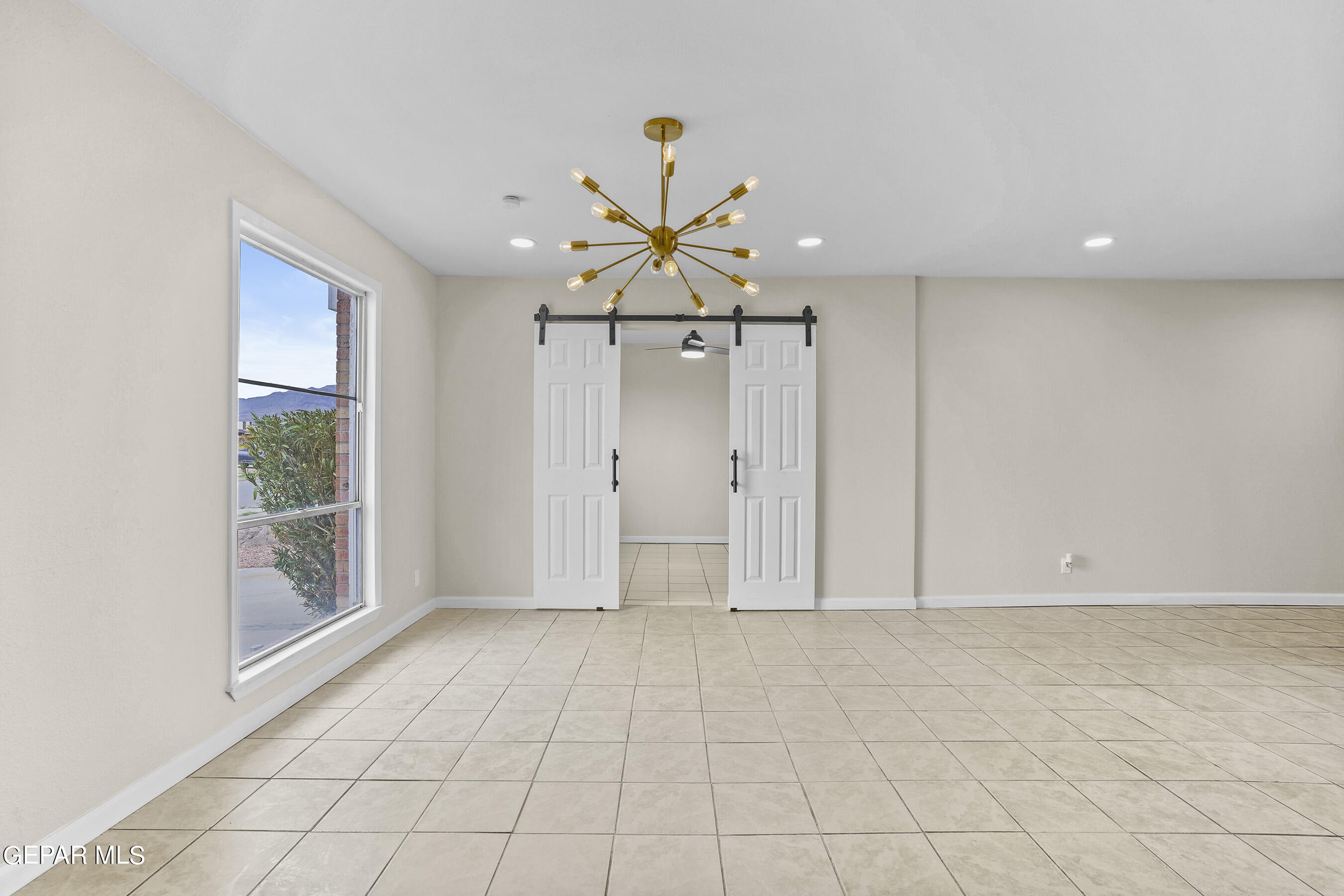 5213 MARCILLUS Avenue