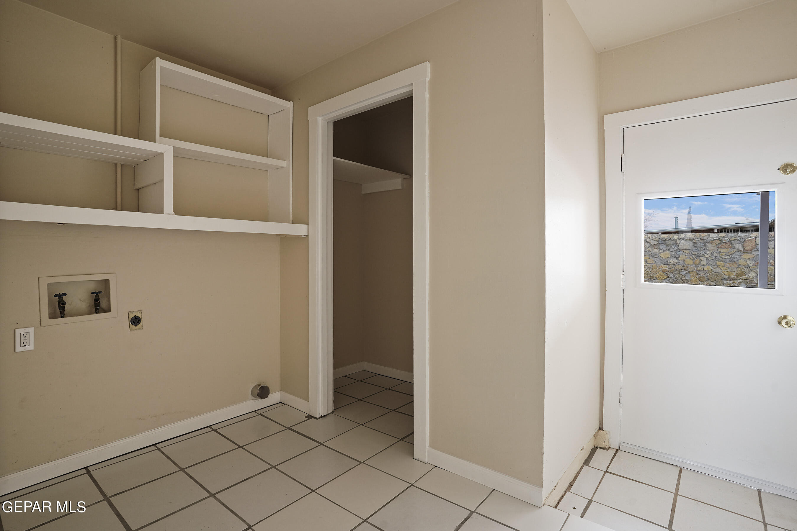 5213 MARCILLUS Avenue