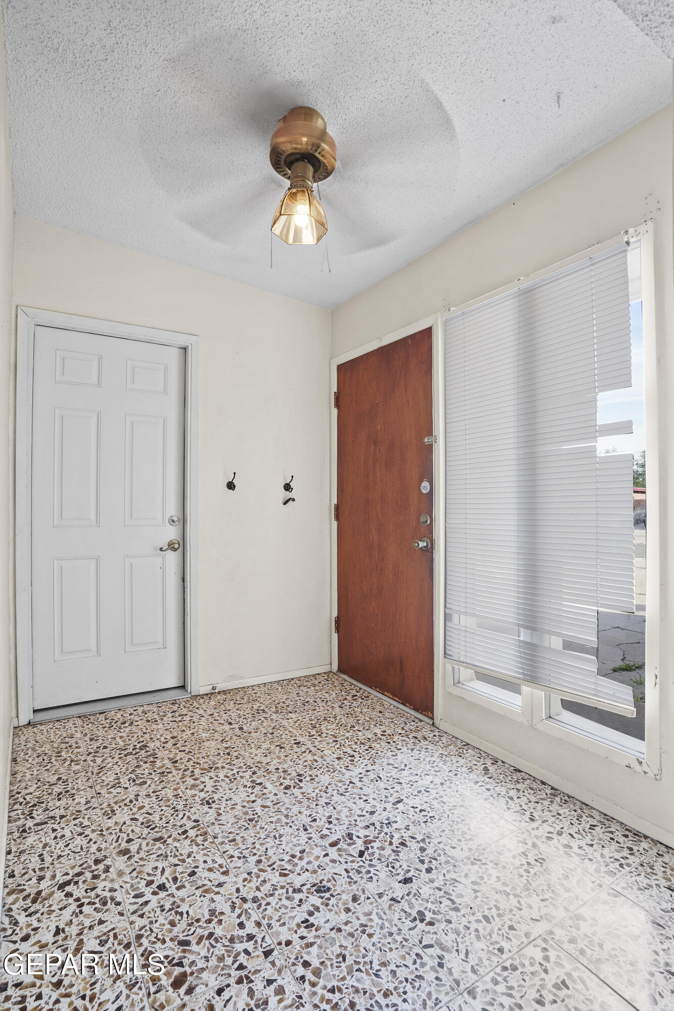 6024 Redstone Street