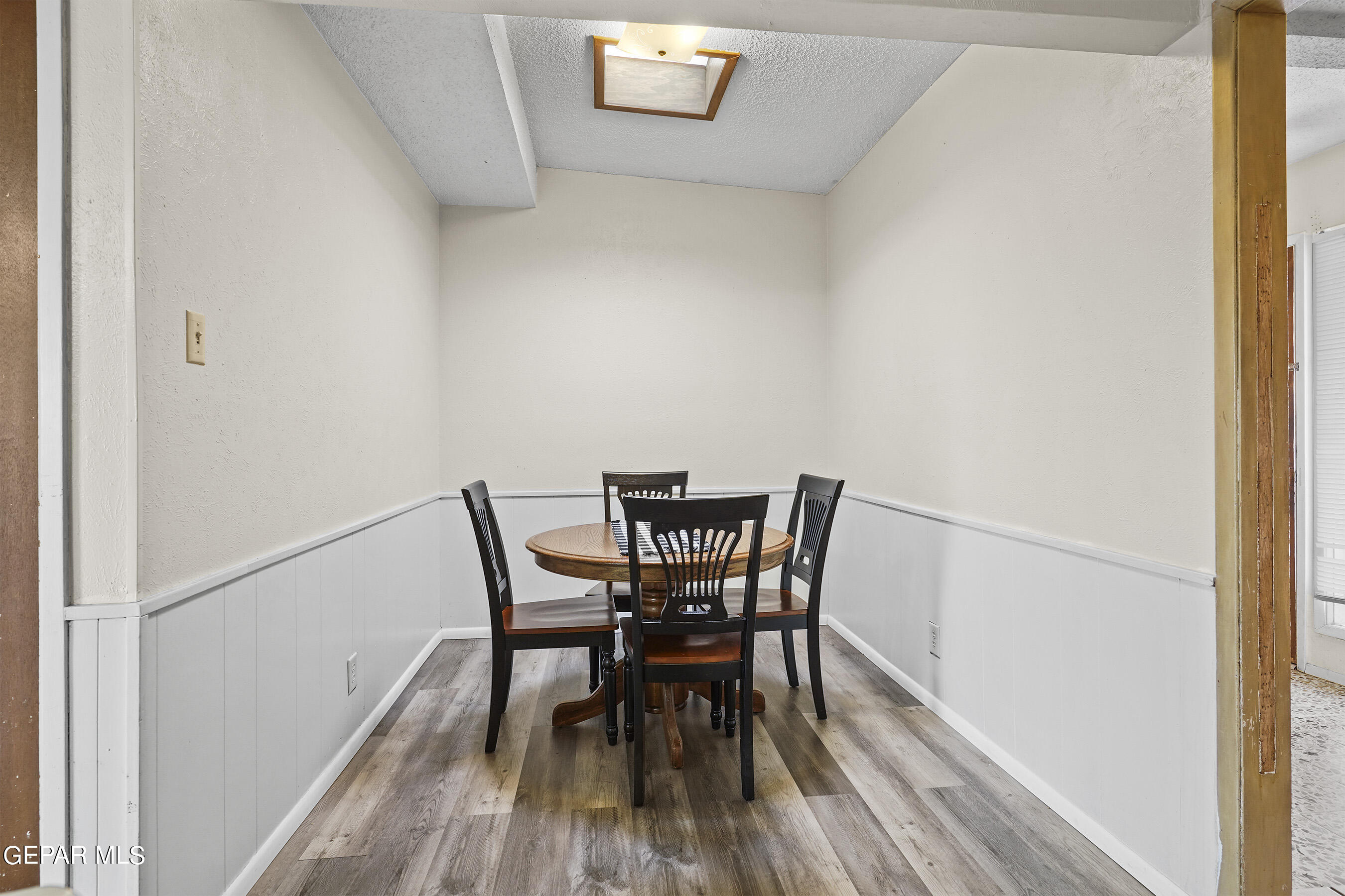 6024 Redstone Street