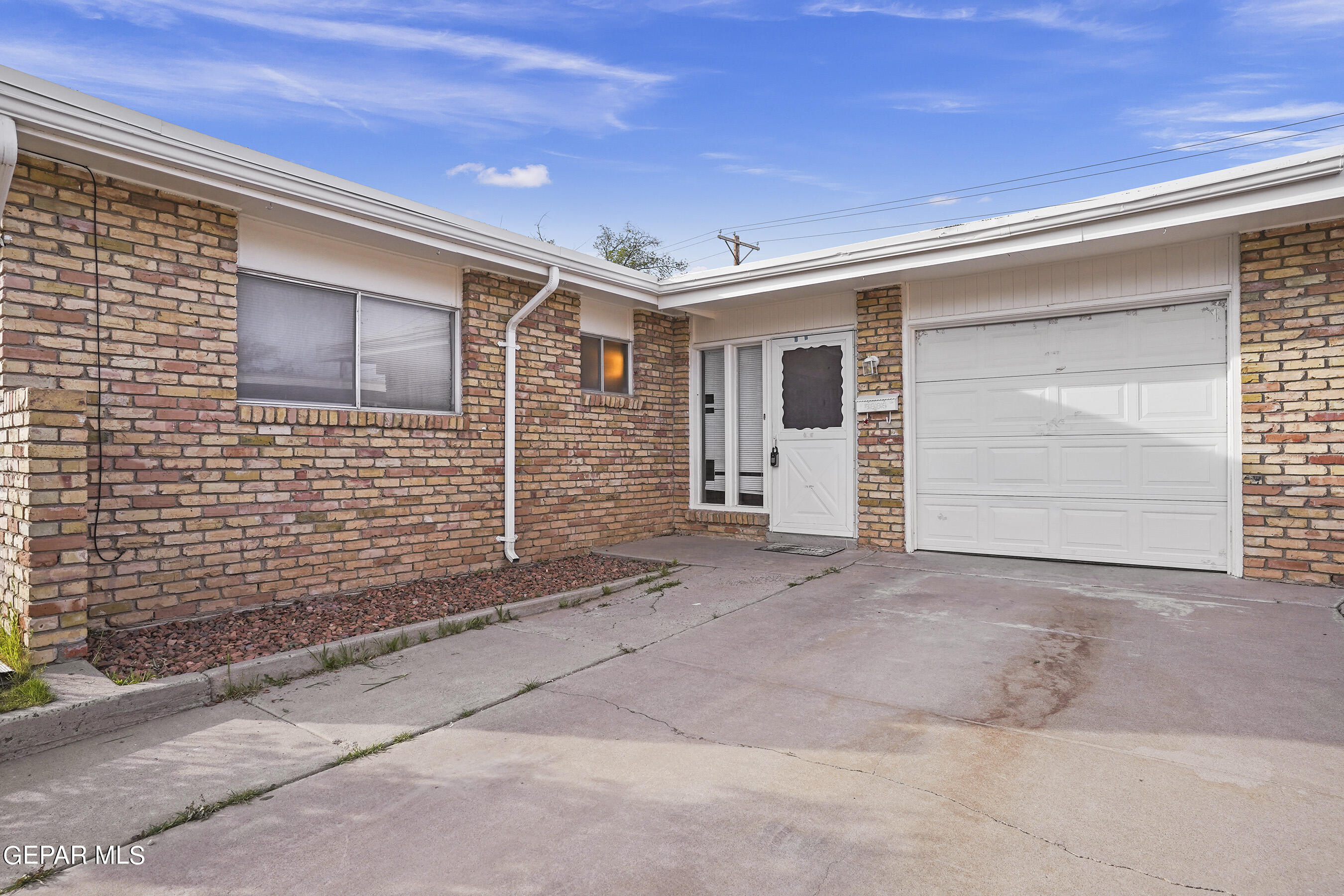 6024 Redstone Street