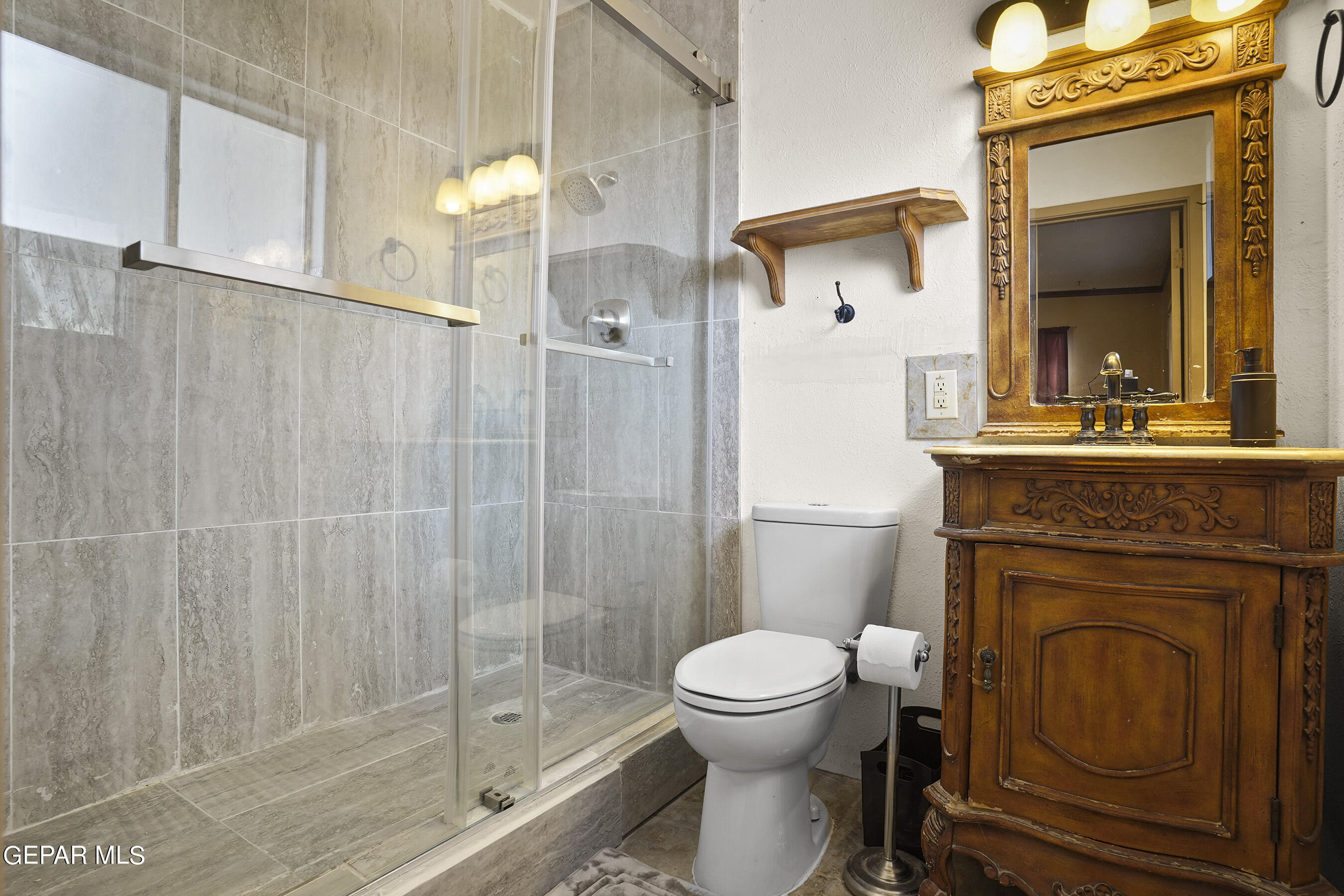 6024 Redstone Street