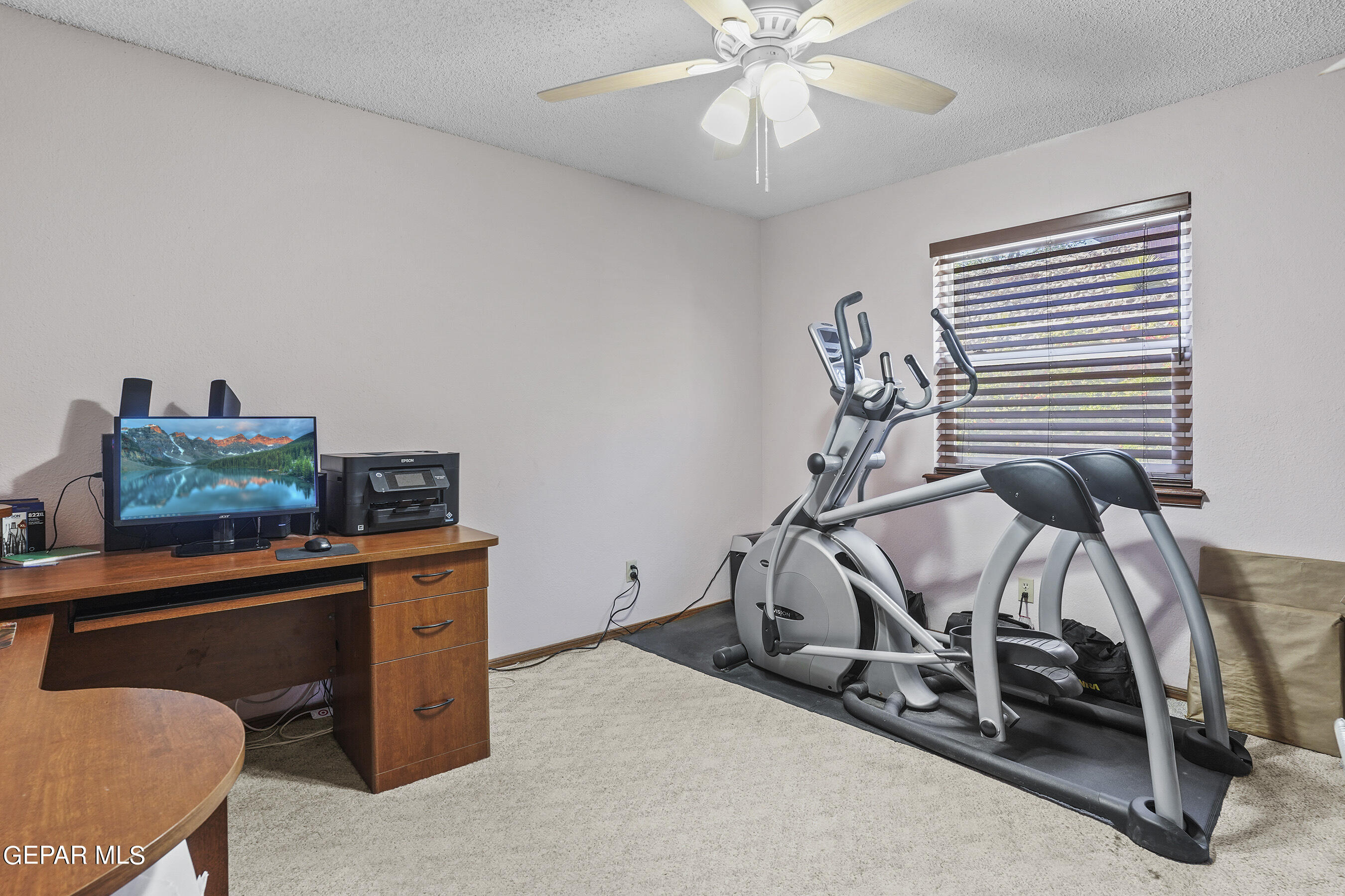 852 CRESTA ALTA Drive