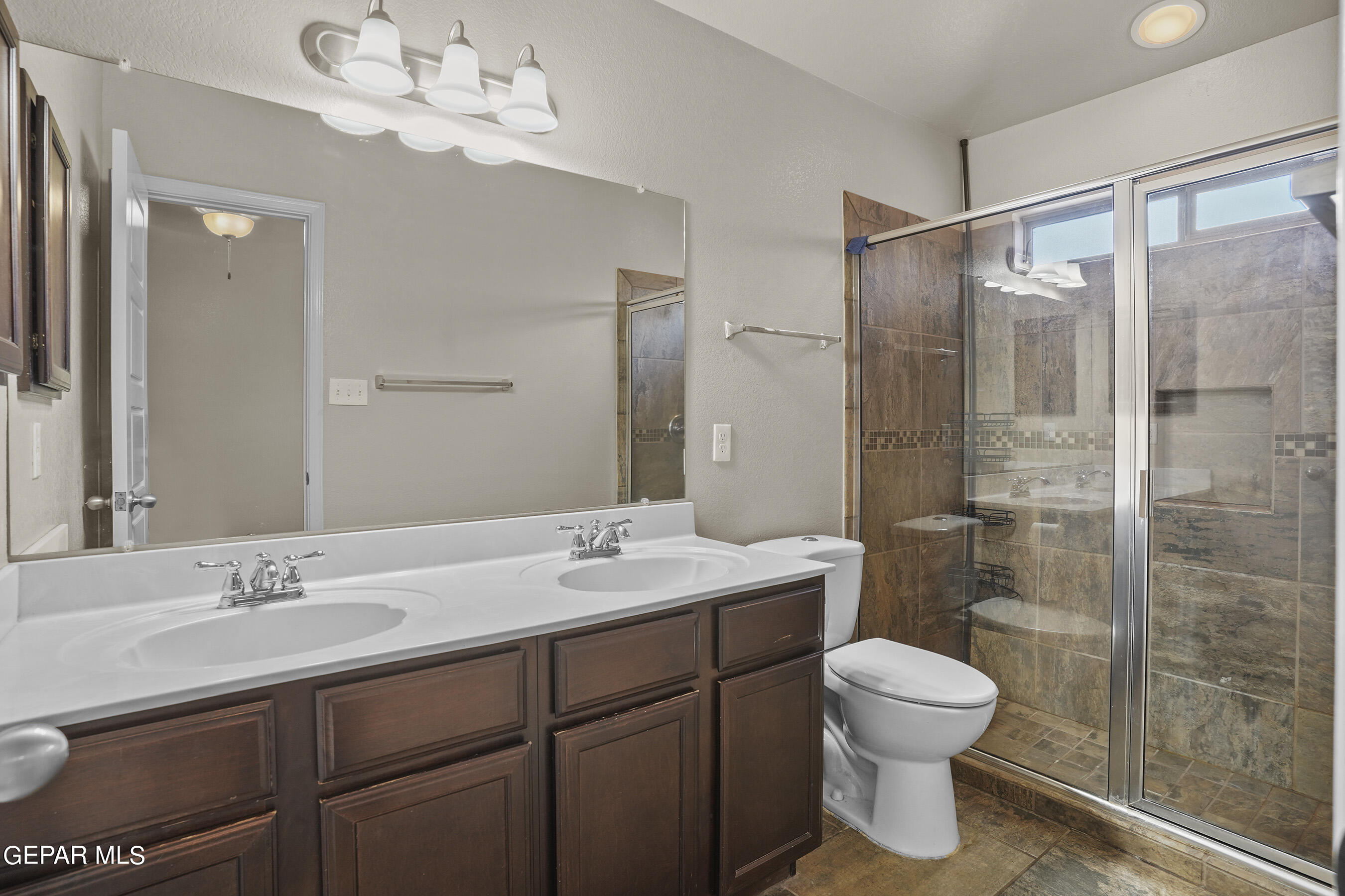 4933 COPPER RANCH Avenue