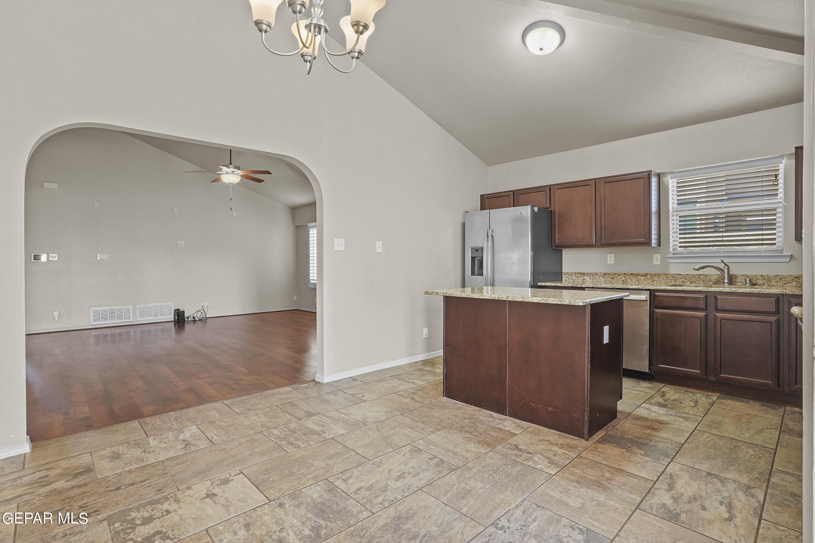 4933 COPPER RANCH Avenue