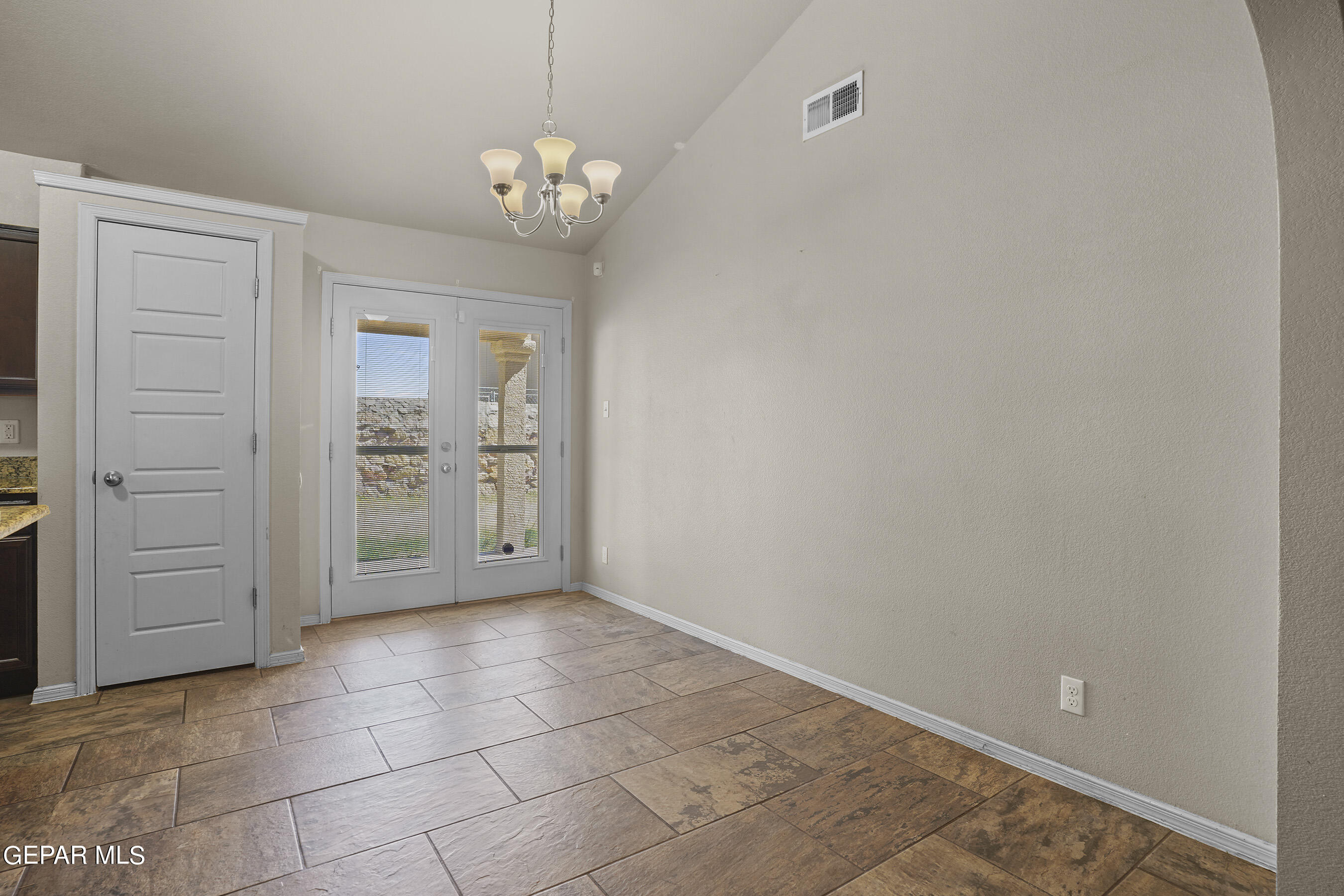 4933 COPPER RANCH Avenue