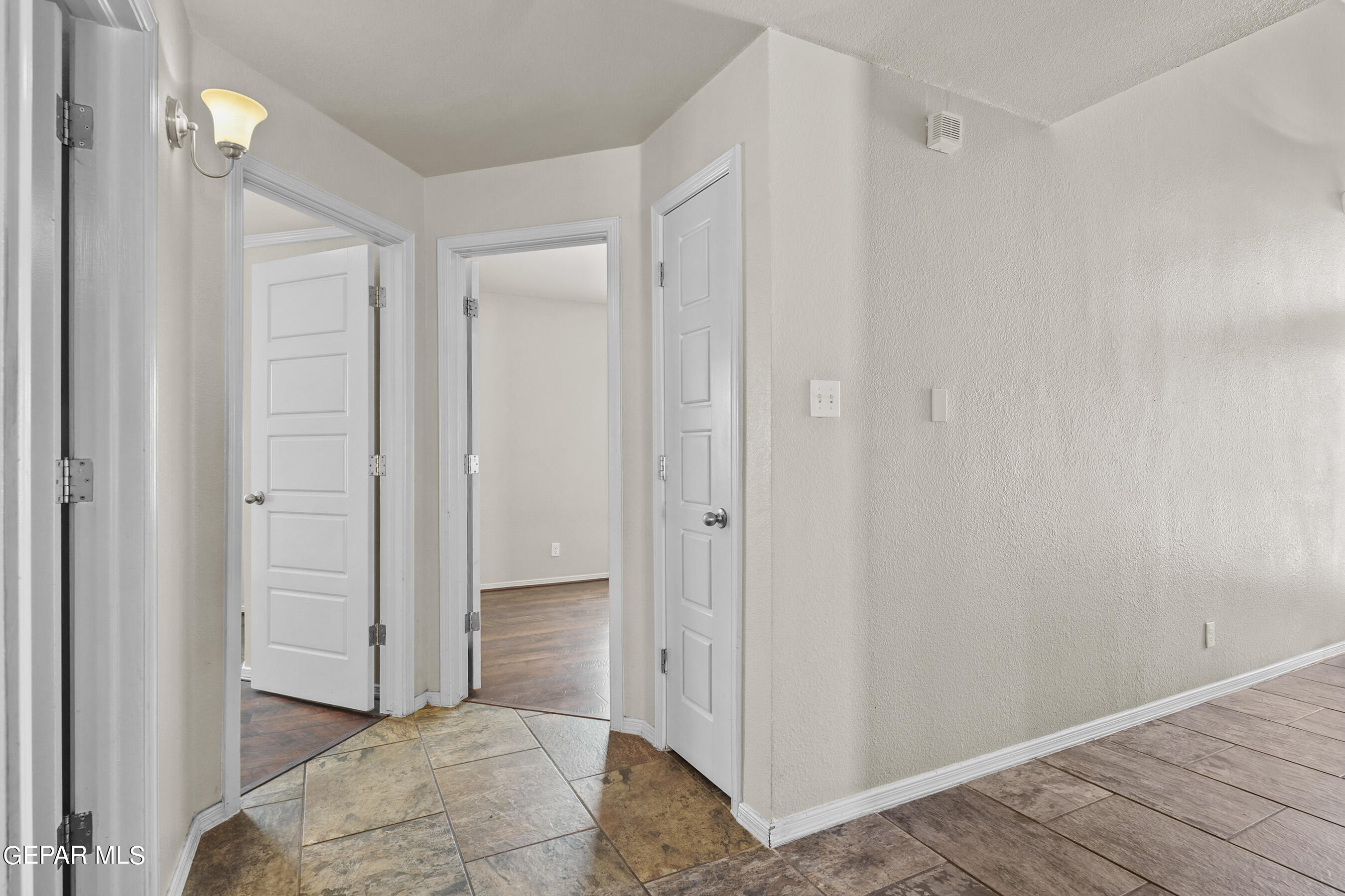 4933 COPPER RANCH Avenue