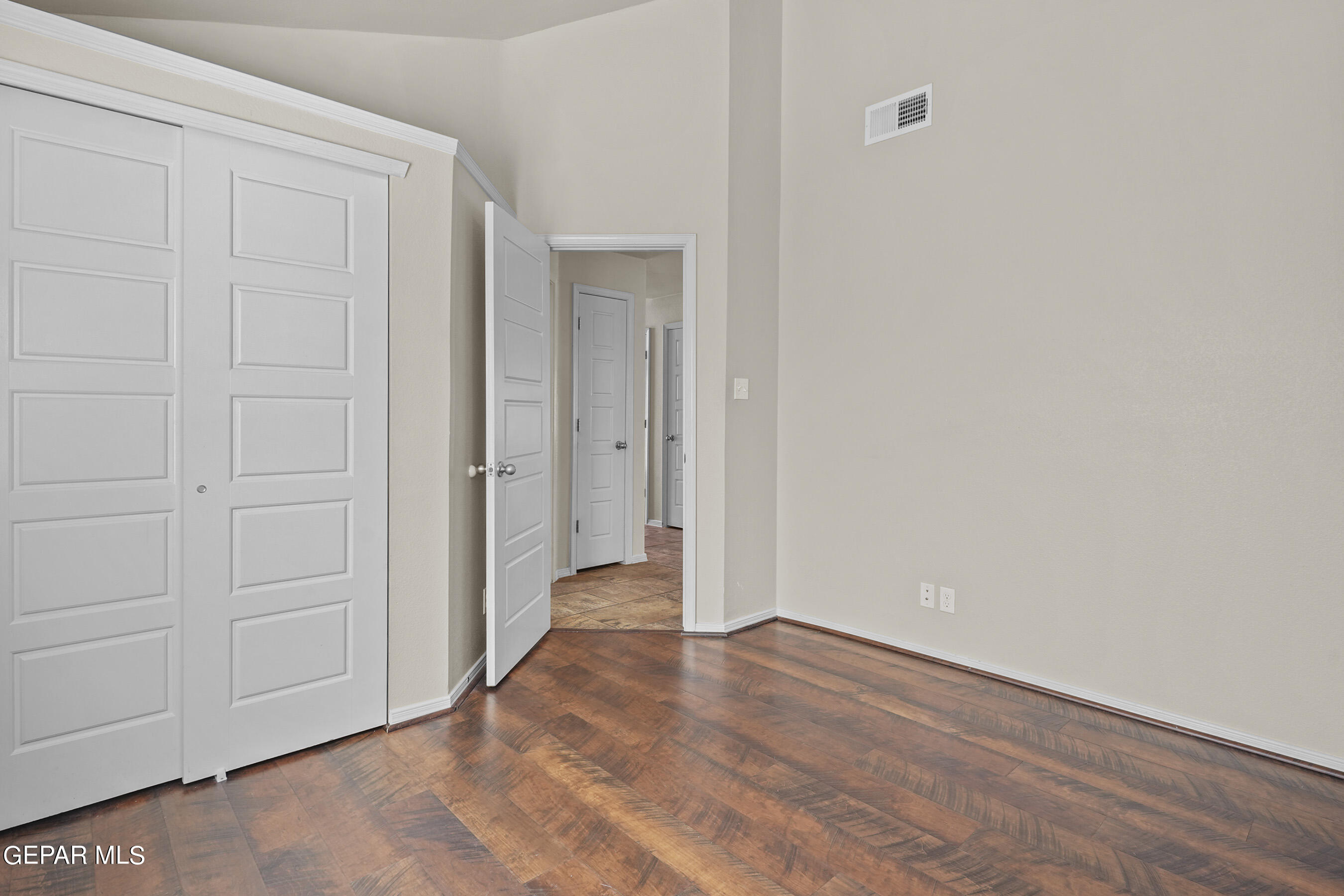 4933 COPPER RANCH Avenue