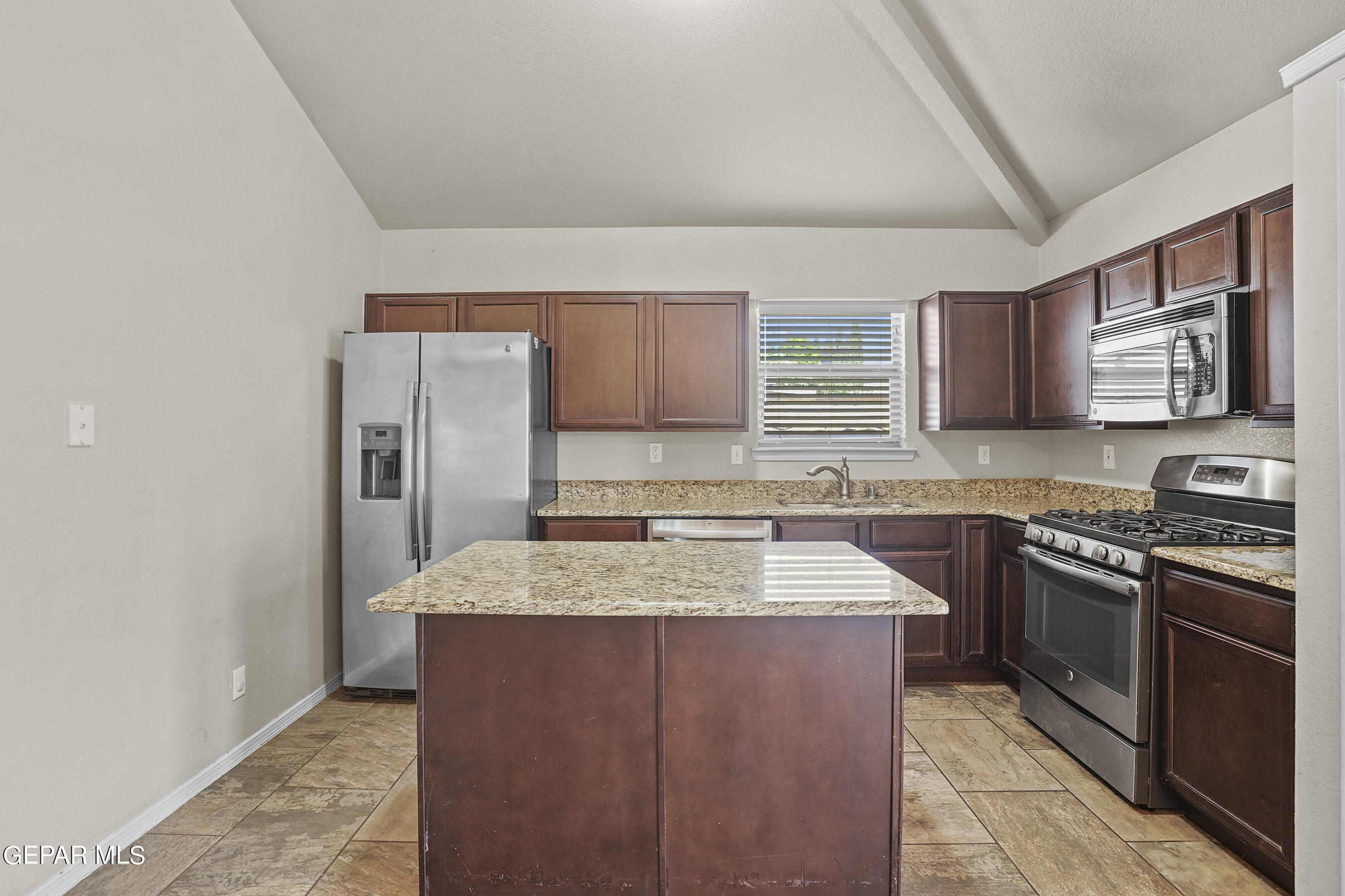 4933 COPPER RANCH Avenue