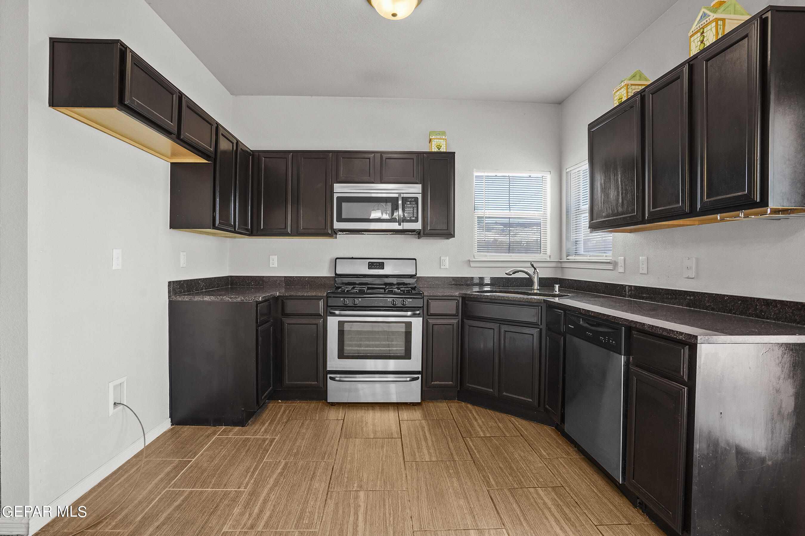 4633 ADAN FUENTES Street